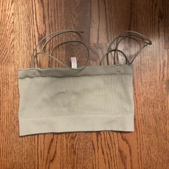 Aritzia Other - Aritzia Sunday Best Seamless Bra Top
